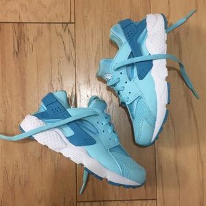 nike girls hurache size 11.5